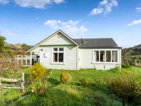 1453A Masterton Castlepoint Road, Tauweru