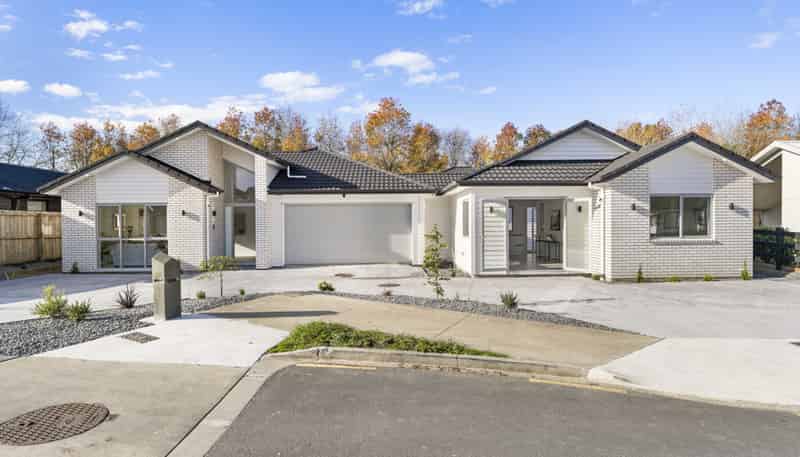 8 Munro Oak Lane, Clevedon