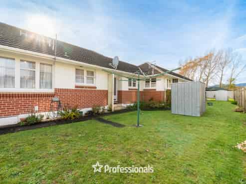 2/46 Pine Avenue, Upper Hutt