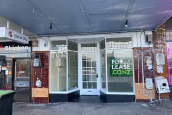 Retail with Parking on New North Road