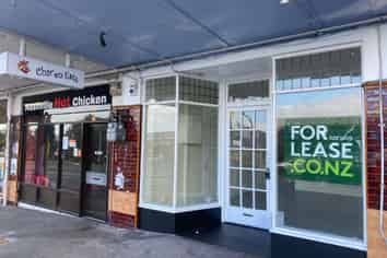 Retail with Parking on New North Road
