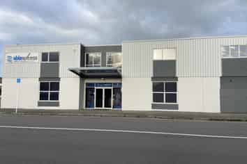 Warehouse office building in Feilding CBD