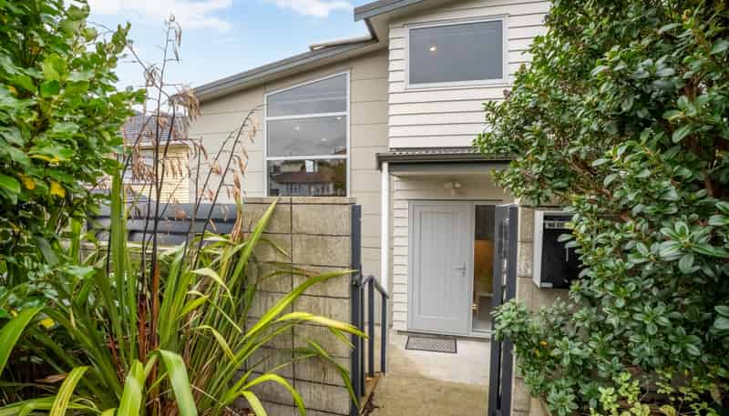 1/113 Moorefield Road, Johnsonville
