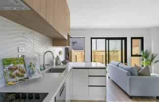 4/15 Toru Street, Te Atatu Peninsula