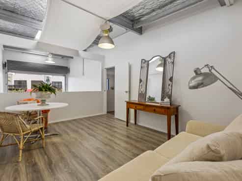 2/6 Airborne Road, Rosedale