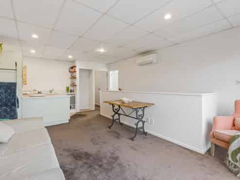 2/6 Airborne Road, Rosedale