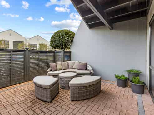 2/6 Airborne Road, Rosedale