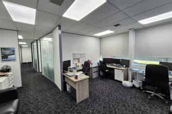 Versatile office in St Lukes