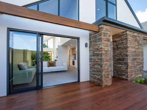 4 Hill Tops Way, Stoke
