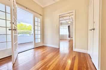 Charming Villa with Mixed Use Zoning