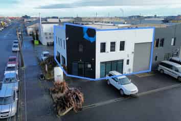 High Profile Sydenham Office/Warehouse