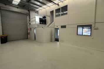 High Profile Sydenham Office/Warehouse