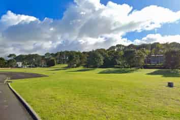 FDU 3 & 4/101 Harbour Drive, Matarangi