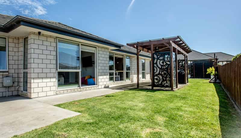 2 Okohaka Avenue, Glenbrook