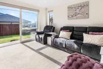 2 Okohaka Avenue, Glenbrook
