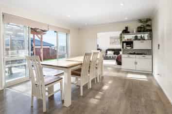 2 Okohaka Avenue, Glenbrook