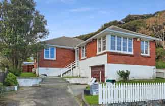 270 Waddington Drive, Naenae