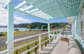 611 Beach Road, Whangamata