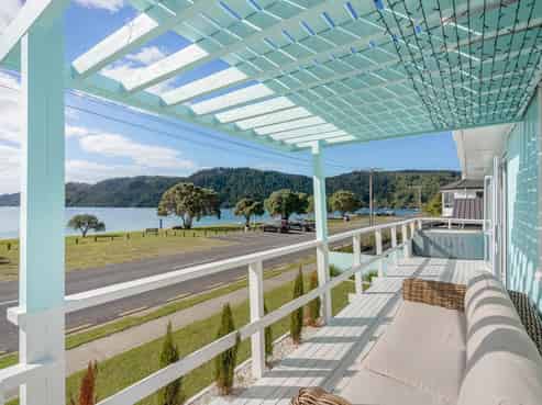 611 Beach Road, Whangamata