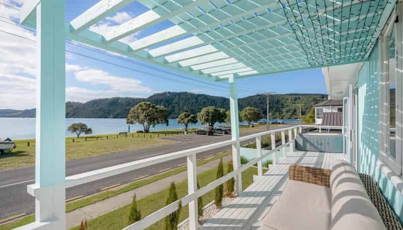 611 Beach Road, Whangamata
