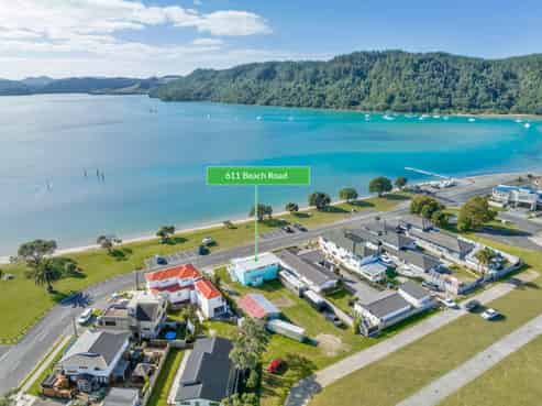 611 Beach Road, Whangamata