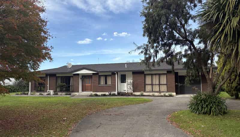 48  Farmlet Road, Karamu