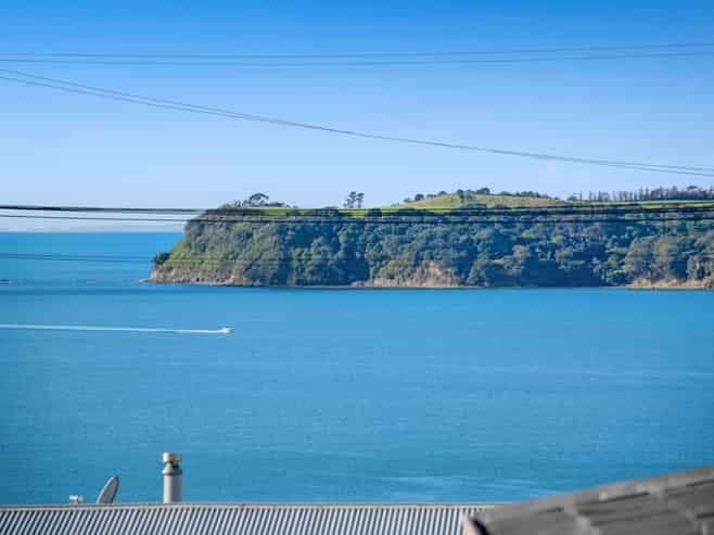 8A Melandra Road, Stanmore Bay