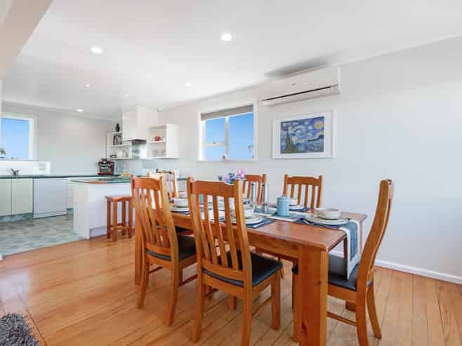 8A Melandra Road, Stanmore Bay