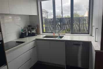 292 Jack Lachlan Drive, Beachlands