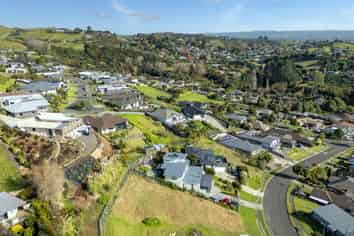 81 Oteki Park Drive, Welcome Bay