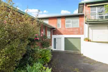 6/5 Waipa Street, Birkenhead