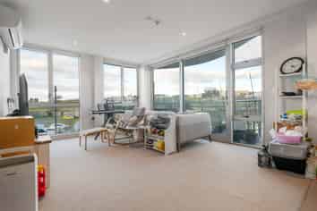 104/5 Rose Garden Lane, Albany