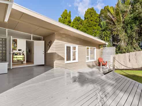 7 Rauhuia Crescent, Parau
