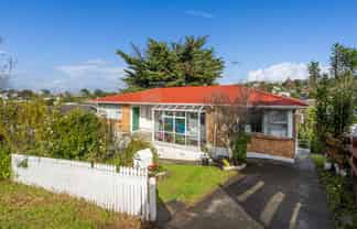4 Bel Air Drive, Hillsborough