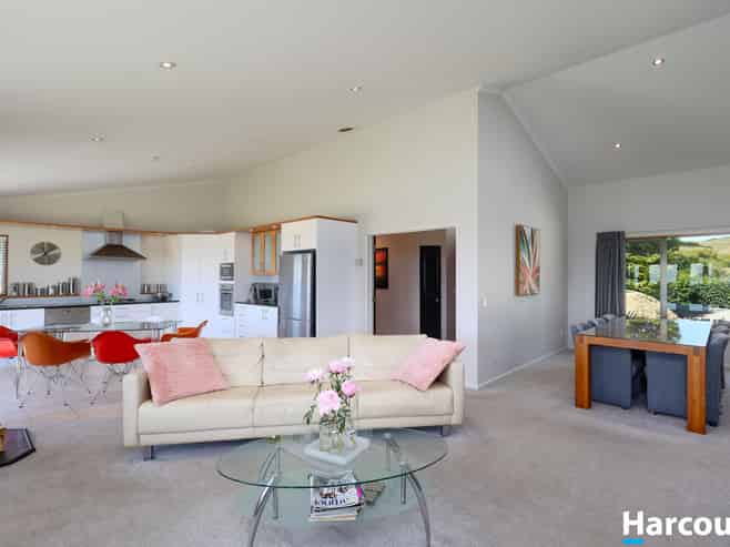 35 Redwood Park Road, Redwood Valley