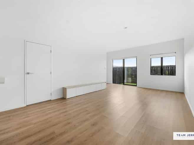 63 Whare Kauri Road, Takanini