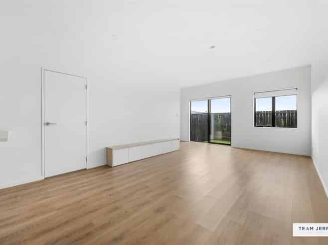  63 Whare Kauri Road, Takanini