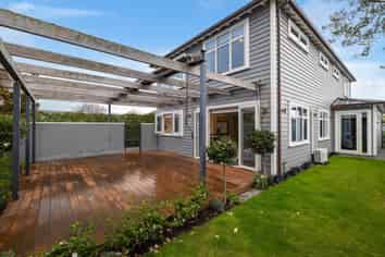 42 Normans Road, Strowan