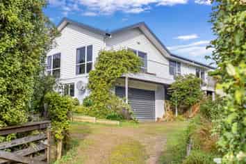 90 Marine Drive, Diamond Harbour