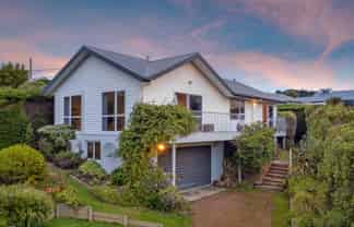 90 Marine Drive, Diamond Harbour