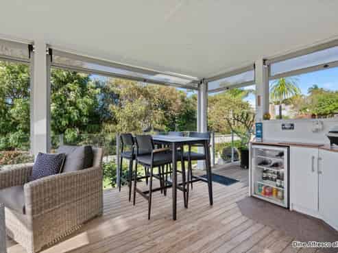 1037 Whangaparaoa Road, Tindalls Beach