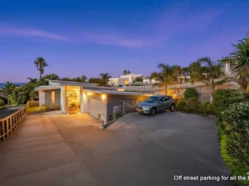1037 Whangaparaoa Road, Tindalls Beach