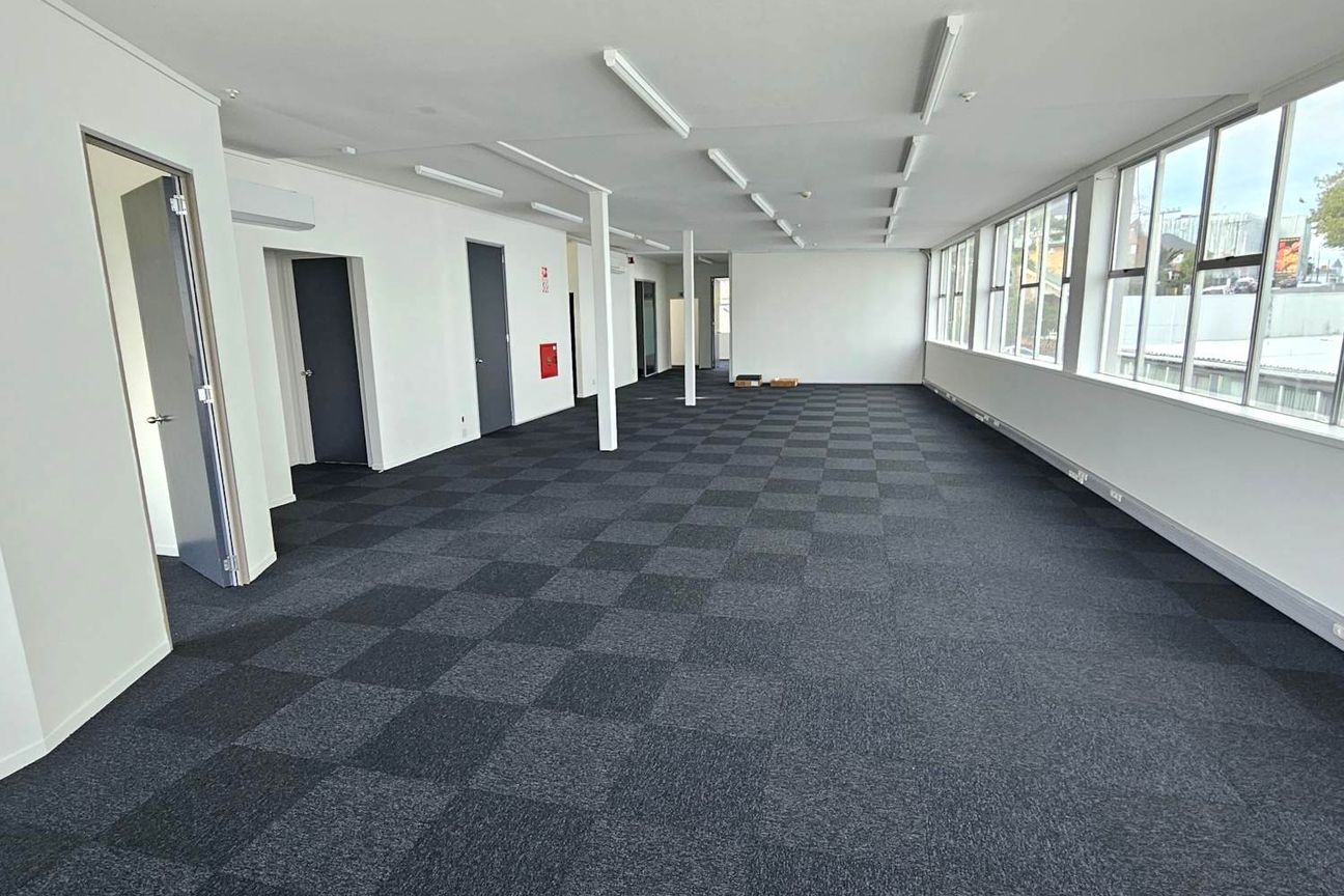 VALUE PARNELL OFFICE WITH CAR PARKS - Vista 3