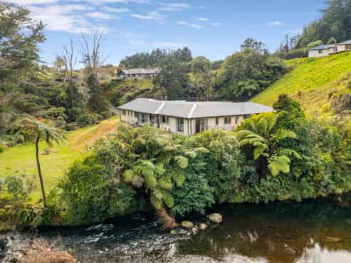 6 Kohatu Boulder Way, Welbourn