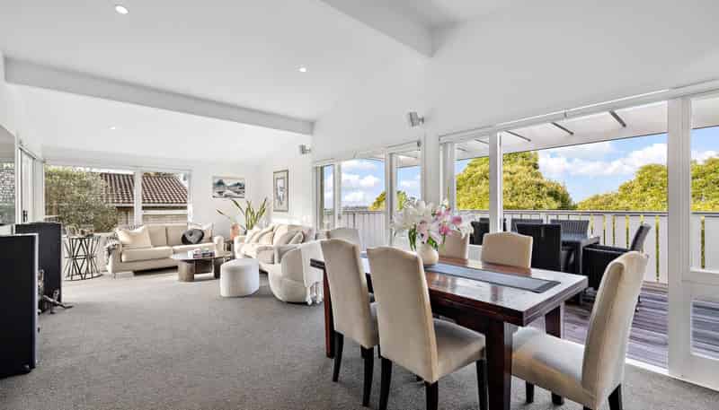 6 Caulton Street, Saint Johns