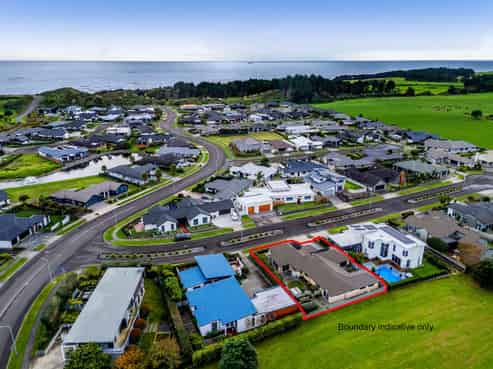 6 Saint Andrews Parkway, WAIWHAKAIHO
