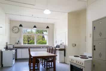 25-Bedroom Alva House