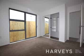 B/62 Royal Road, Massey