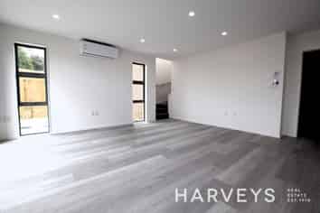 B/62 Royal Road, Massey