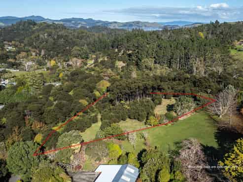 13  Tramway Road, Coromandel